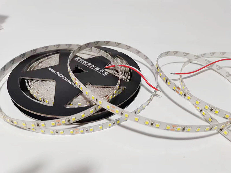 Umweltfreundliche LED-Streifenleuchten in kühlem Weiß CCT 6000K 6500K