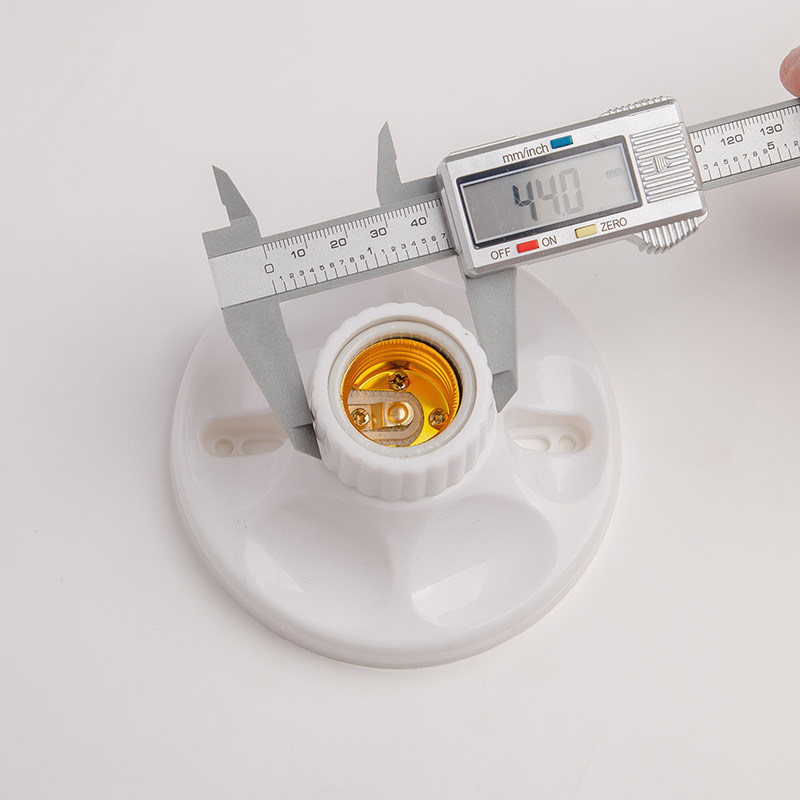 Weiße flache Lampenbasisdecke Typ E27 Schraublampenhalter mit 220V Nennspannung