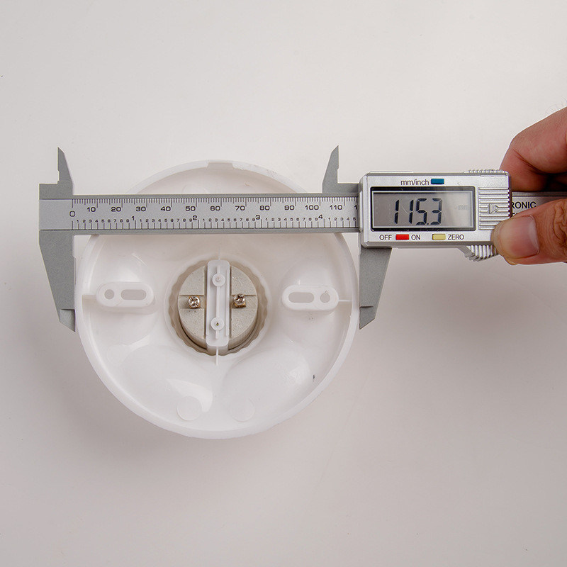 Weiße flache Lampenbasisdecke Typ E27 Schraublampenhalter mit 220V Nennspannung